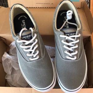 SPERRY Halyard Grey
